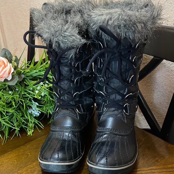 BEAUTIFUL SOREL JOAN of ARTIC BOOTS🖤🖤 - Picture 3 of 9